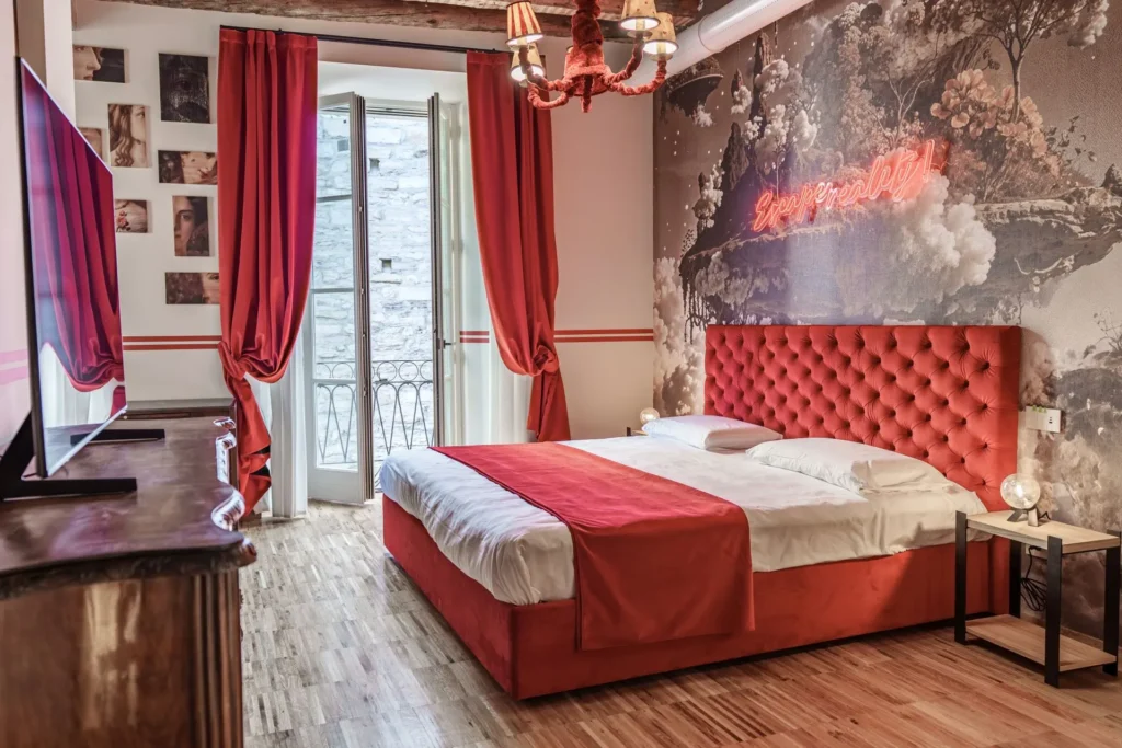 Como-Suites-Suite-7-004-1.webp